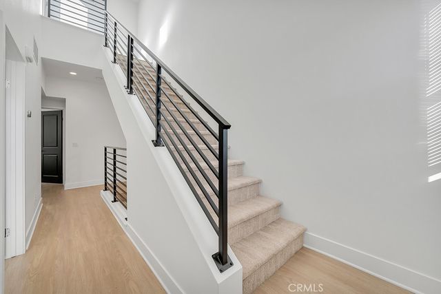 10832 W Riverton Court, North Hollywood, CA 91602