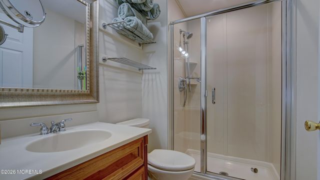 37 Hummingbird Court, Marlboro, NJ 07746