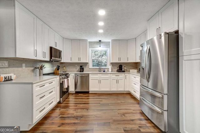 2681 Round Ridge Road, Loganville, GA 30052