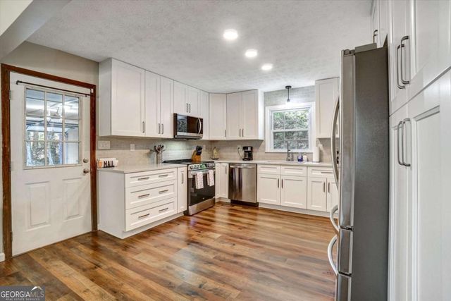 2681 Round Ridge Road, Loganville, GA 30052