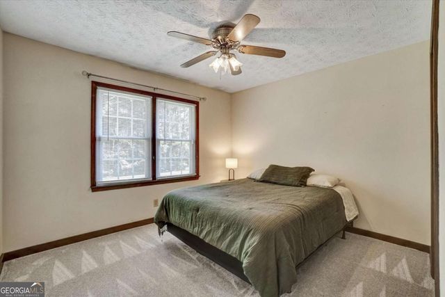 2681 Round Ridge Road, Loganville, GA 30052