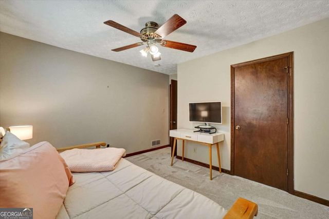 2681 Round Ridge Road, Loganville, GA 30052