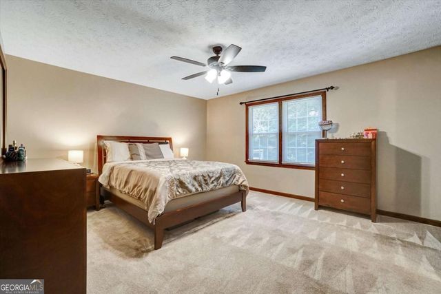 2681 Round Ridge Road, Loganville, GA 30052