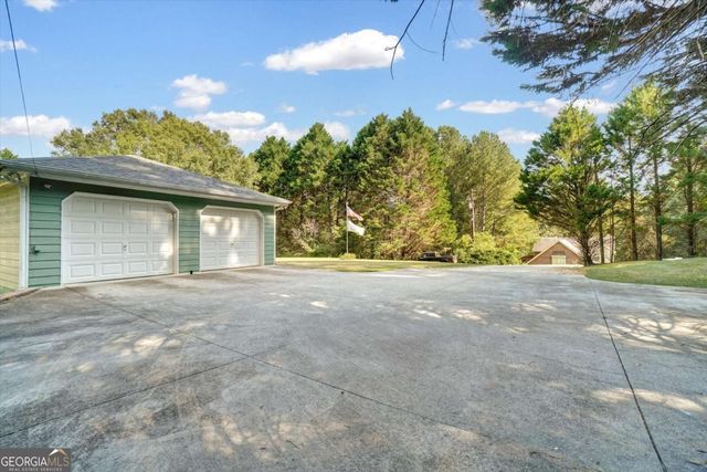 2681 Round Ridge Road, Loganville, GA 30052