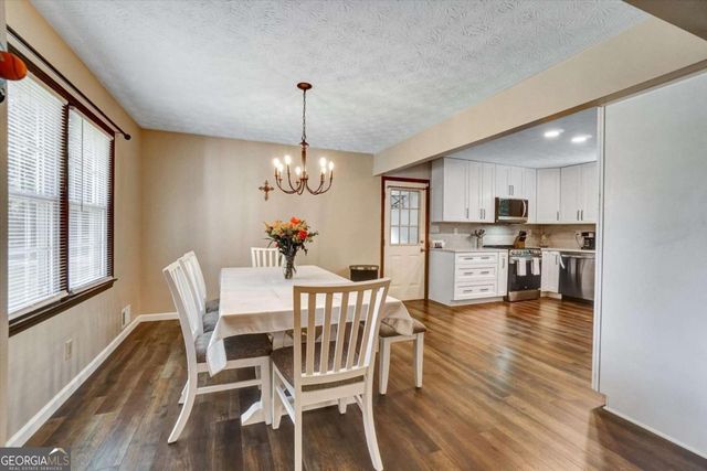 2681 Round Ridge Road, Loganville, GA 30052