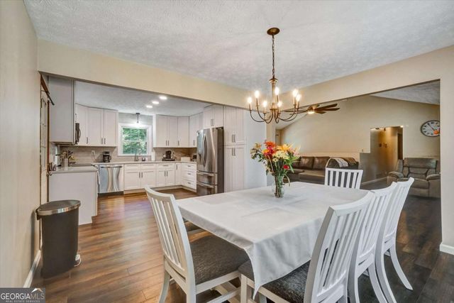 2681 Round Ridge Road, Loganville, GA 30052