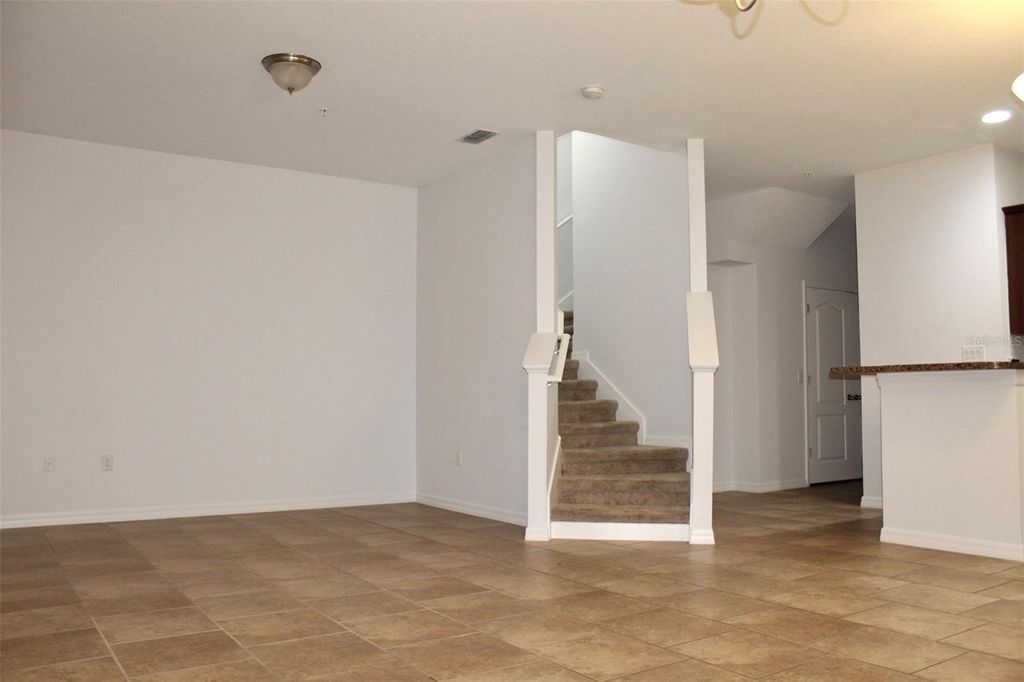 Image 12 of property listing at 6558 S GOLDENROD ROAD 78B, Orlando, FL 32822