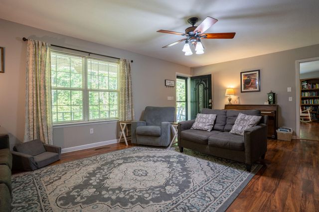 836 County Road 140, Valley Head, AL 35989