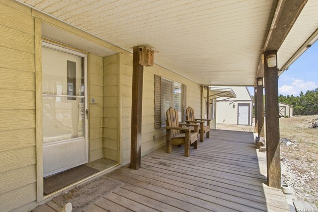 1501 SPRING RD, Pipe Creek, TX 78063