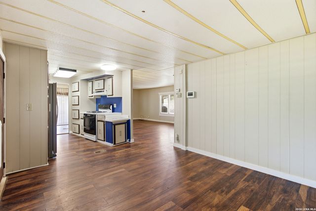 1501 SPRING RD, Pipe Creek, TX 78063