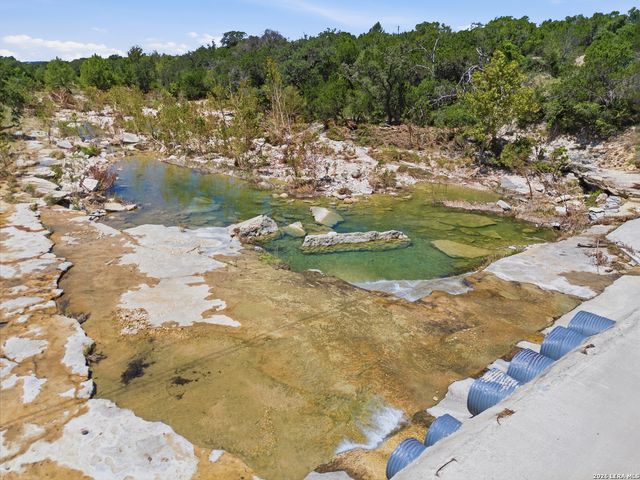 1501 SPRING RD, Pipe Creek, TX 78063
