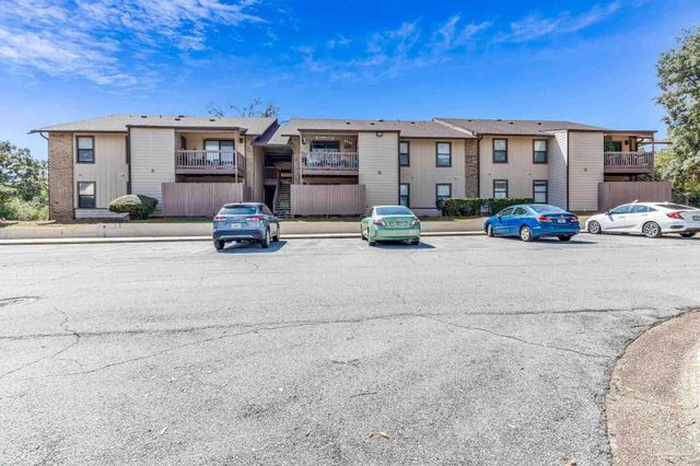 2303 W Michigan Ave B1, Pensacola, FL 32526