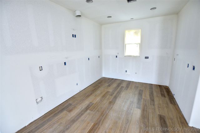 25130 S 519 Road, Park Hill, OK 74451