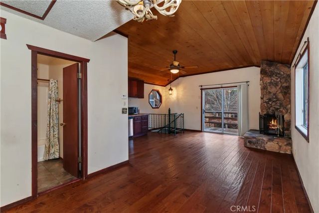 245 Vista, Sugarloaf, CA 92386