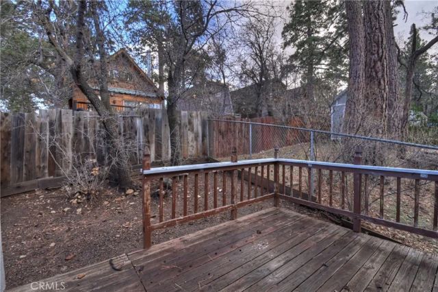 245 Vista, Sugarloaf, CA 92386