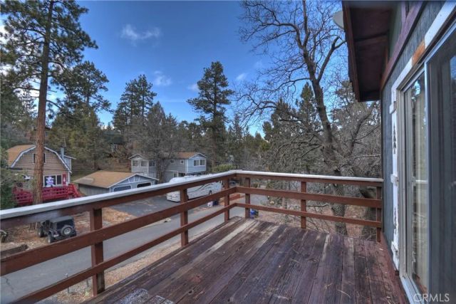 245 Vista, Sugarloaf, CA 92386