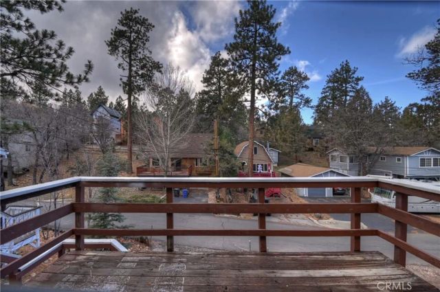 245 Vista, Sugarloaf, CA 92386