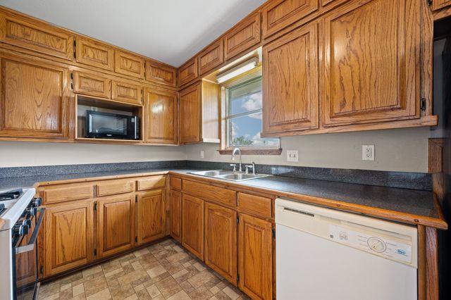 1912 Joslin Street, Cleburne, TX 76033