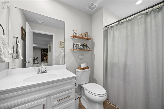 6223 Krystina Run, Lorain, OH 44053