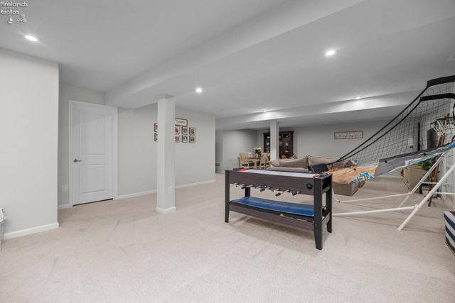 6223 Krystina Run, Lorain, OH 44053