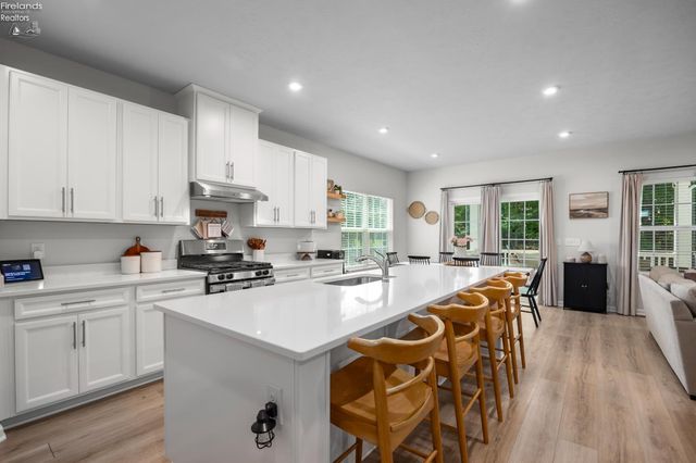 6223 Krystina Run, Lorain, OH 44053