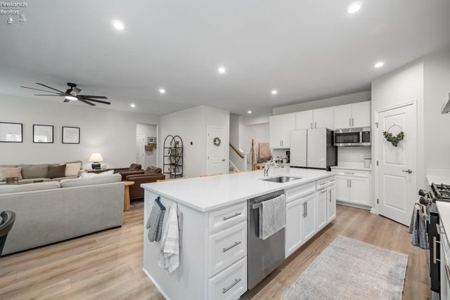6223 Krystina Run, Lorain, OH 44053