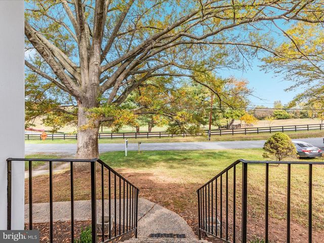 417 OLD WATERFORD RD NW, Leesburg, VA 20176