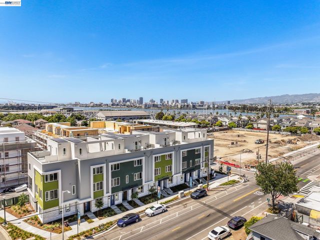 2005 Grand Street, Alameda, CA 94501