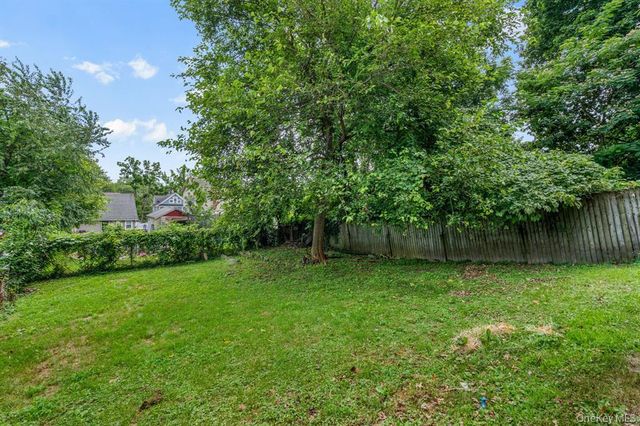 5 Mills Avenue, Middletown, NY 10940