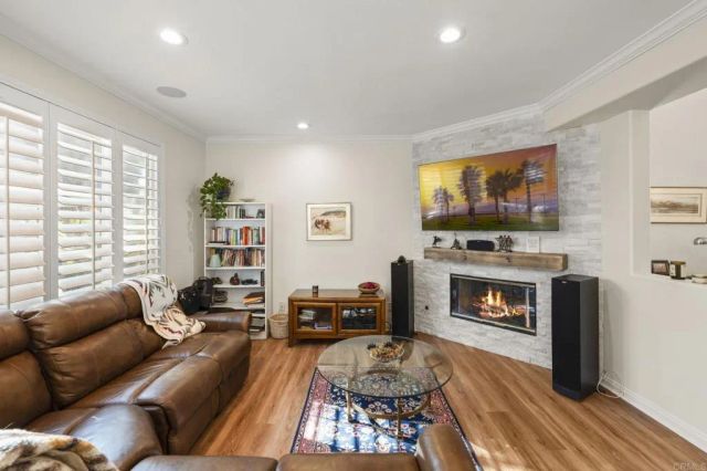 3033 Rancho La Presa, Carlsbad, CA 92009