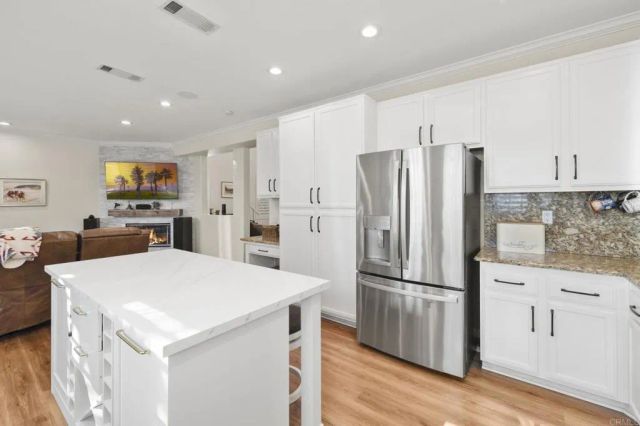 3033 Rancho La Presa, Carlsbad, CA 92009