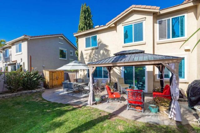 3033 Rancho La Presa, Carlsbad, CA 92009