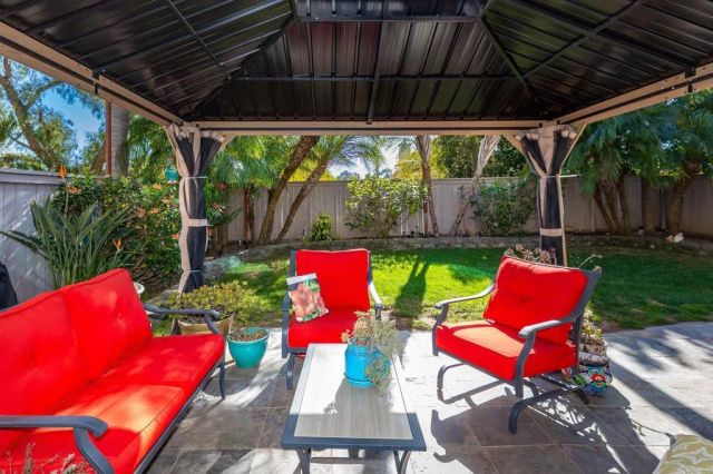 3033 Rancho La Presa, Carlsbad, CA 92009