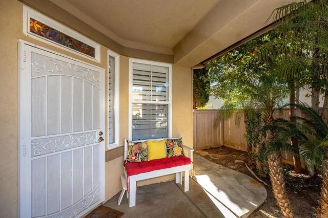 3033 Rancho La Presa, Carlsbad, CA 92009