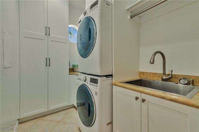 9115 LINKS DR, Fort Myers, FL 33913