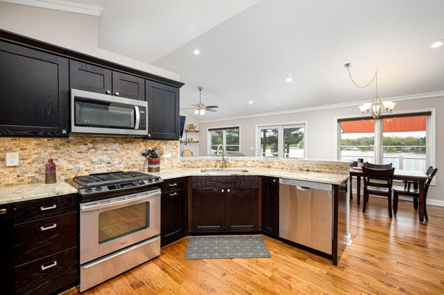 11274 Oakwood Drive, Jerome, MI 49249
