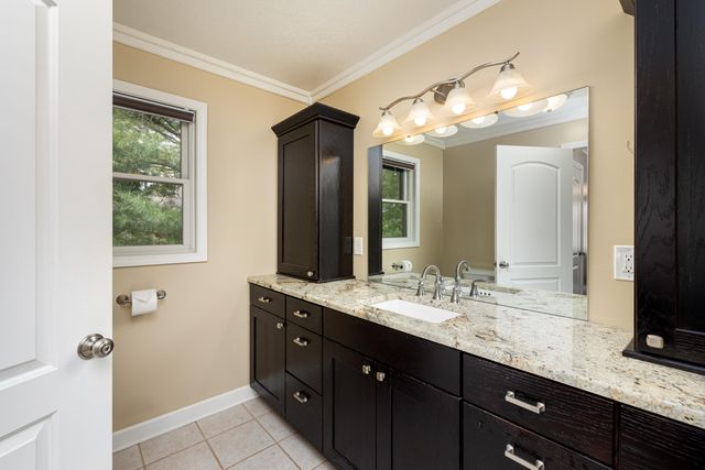 11274 Oakwood Drive, Jerome, MI 49249