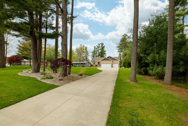 11274 Oakwood Drive, Jerome, MI 49249