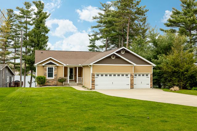 11274 Oakwood Drive, Jerome, MI 49249