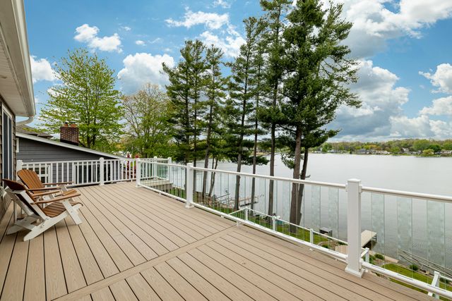 11274 Oakwood Drive, Jerome, MI 49249