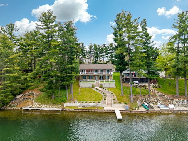 11274 Oakwood Drive, Jerome, MI 49249