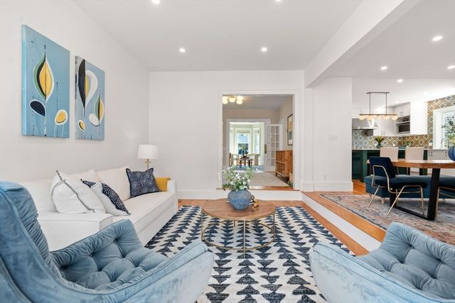 19 Forest St, Newton, MA 02461