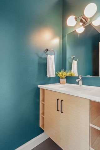 19 Forest St, Newton, MA 02461