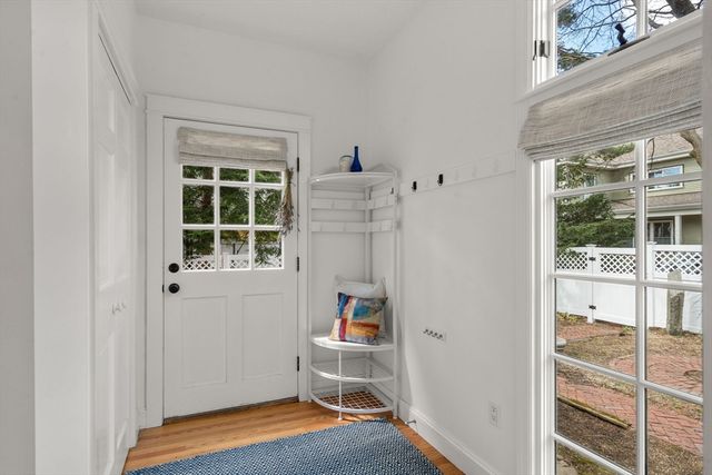 19 Forest St, Newton, MA 02461