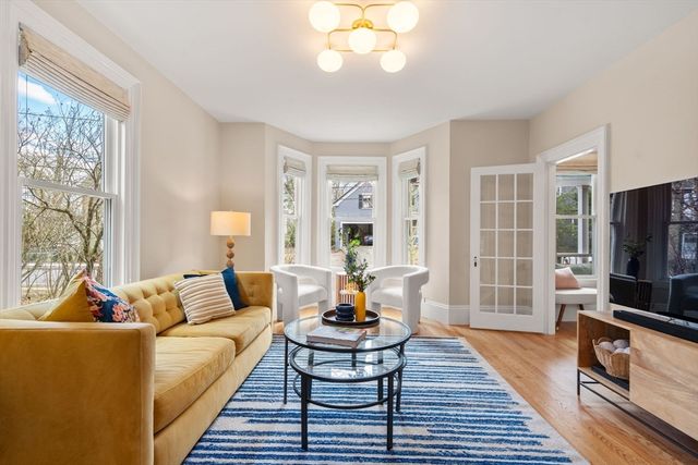 19 Forest St, Newton, MA 02461