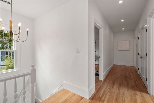 19 Forest St, Newton, MA 02461