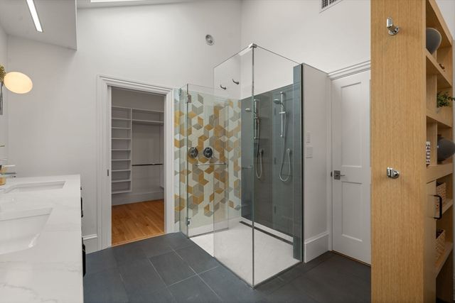 19 Forest St, Newton, MA 02461