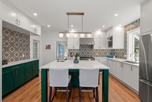 19 Forest St, Newton, MA 02461