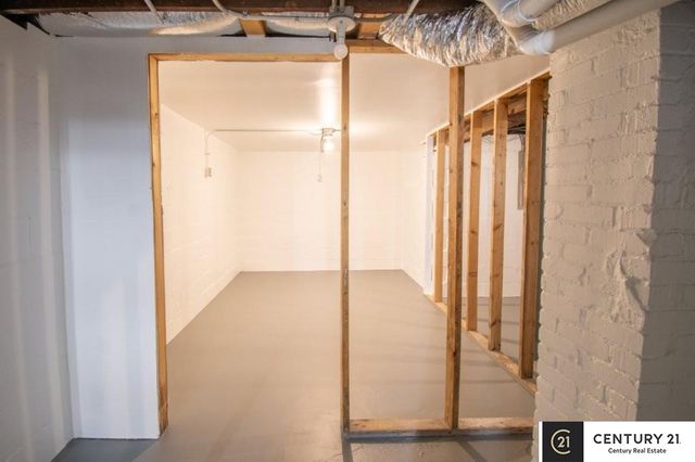 1464 Emmet Street, Omaha, NE 68110