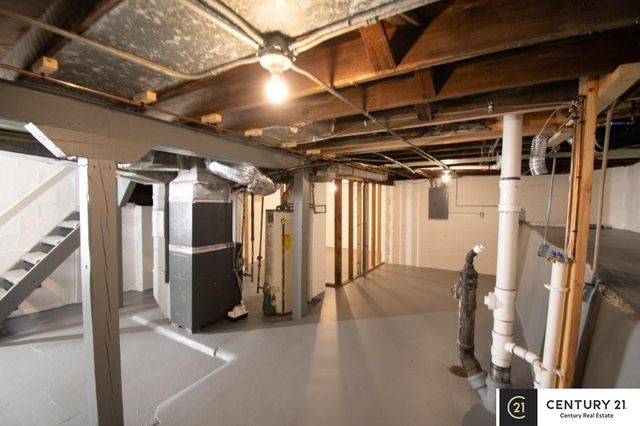 1464 Emmet Street, Omaha, NE 68110